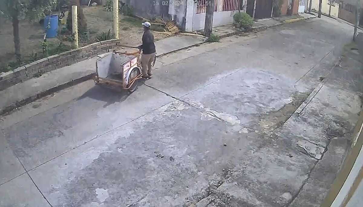 En redes se dijo el no es la primera vez que el hombre comete un robo. | Especial