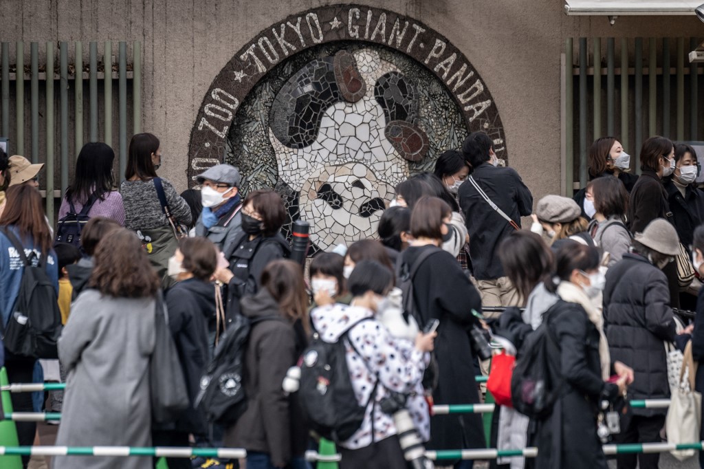 Visitantes en Zoo Ueno. (AFP)