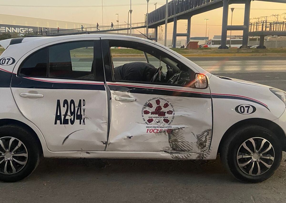 En Gómez Palacio, motociclista resulta lesionado en choque contra taxi | Milenio Digital