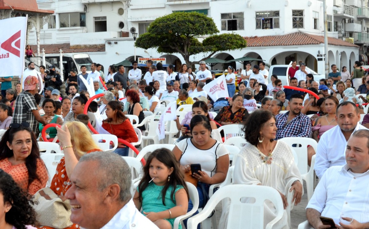 Instalan comités de apoyo a Adán Augusto López en Colima; reportan 70% de avance. | Arnoldo Delgadillo