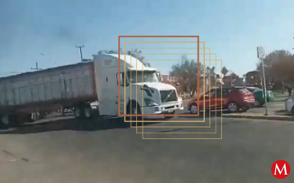 Tren impacta a tráiler en Celaya