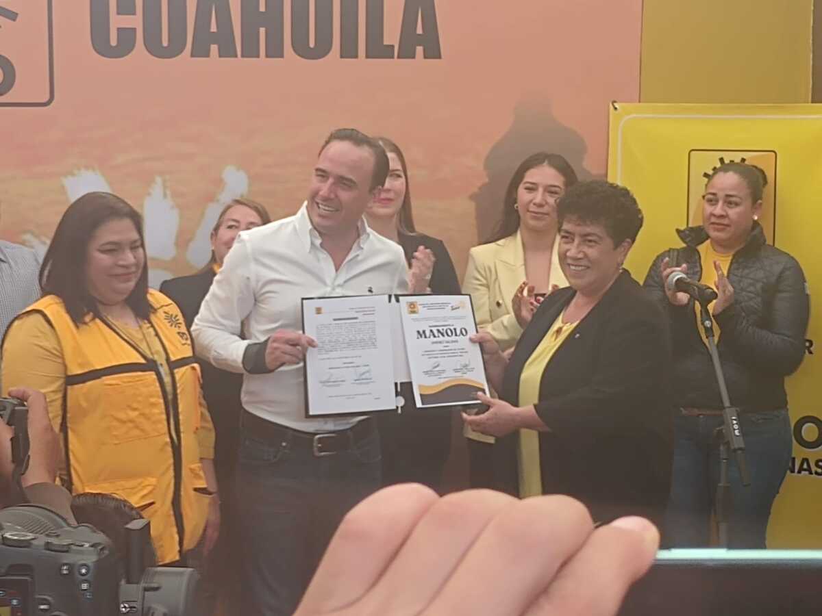 La dirigencia estatal del PRD reconoció el liderazgo de Manolo Jiménez Salinas para encabezar la alianza. | Daniel Santiago