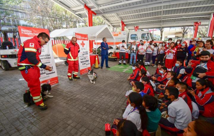 Evento de aniversario de Cruz Roja.