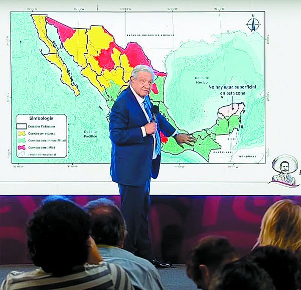 El mandatario presentó un mapa sobre la disponibilidad hídrica por zona del país. Especial
