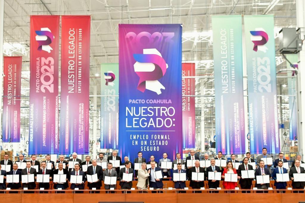 Este acuerdo tiene como objetivo el fortalecer y conservar el empleo, proteger los derechos laborales y elevar los estándares productivos. | Especial