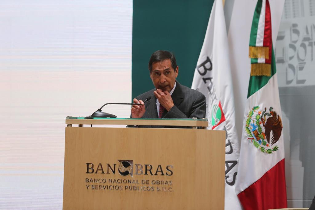 Rogelio Ramírez de la O en celebración de banobras. │ Jorge Carballo