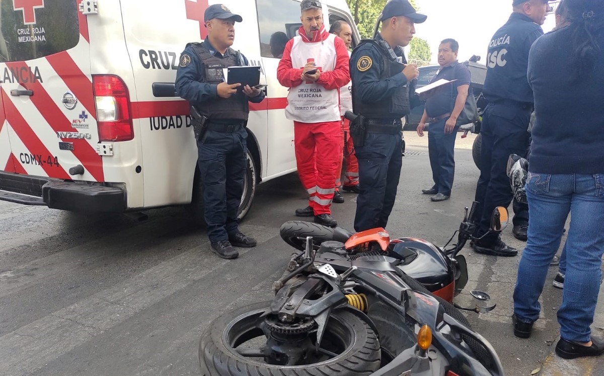 El accidente ocurrió en el cruce de Escuela Naval Militar y Taxqueña. | Carlos Tejeda