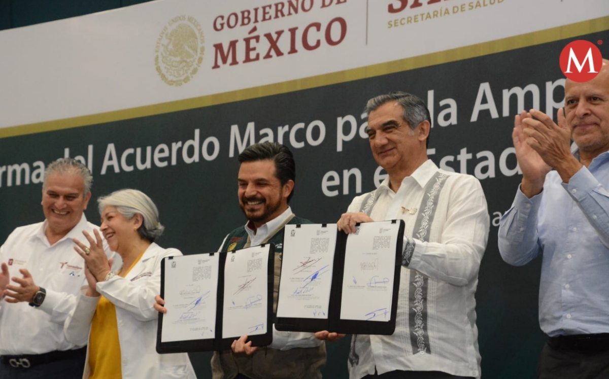 Américo Villarreal firma adhesión a IMSS Bienestar. (Cortesía)