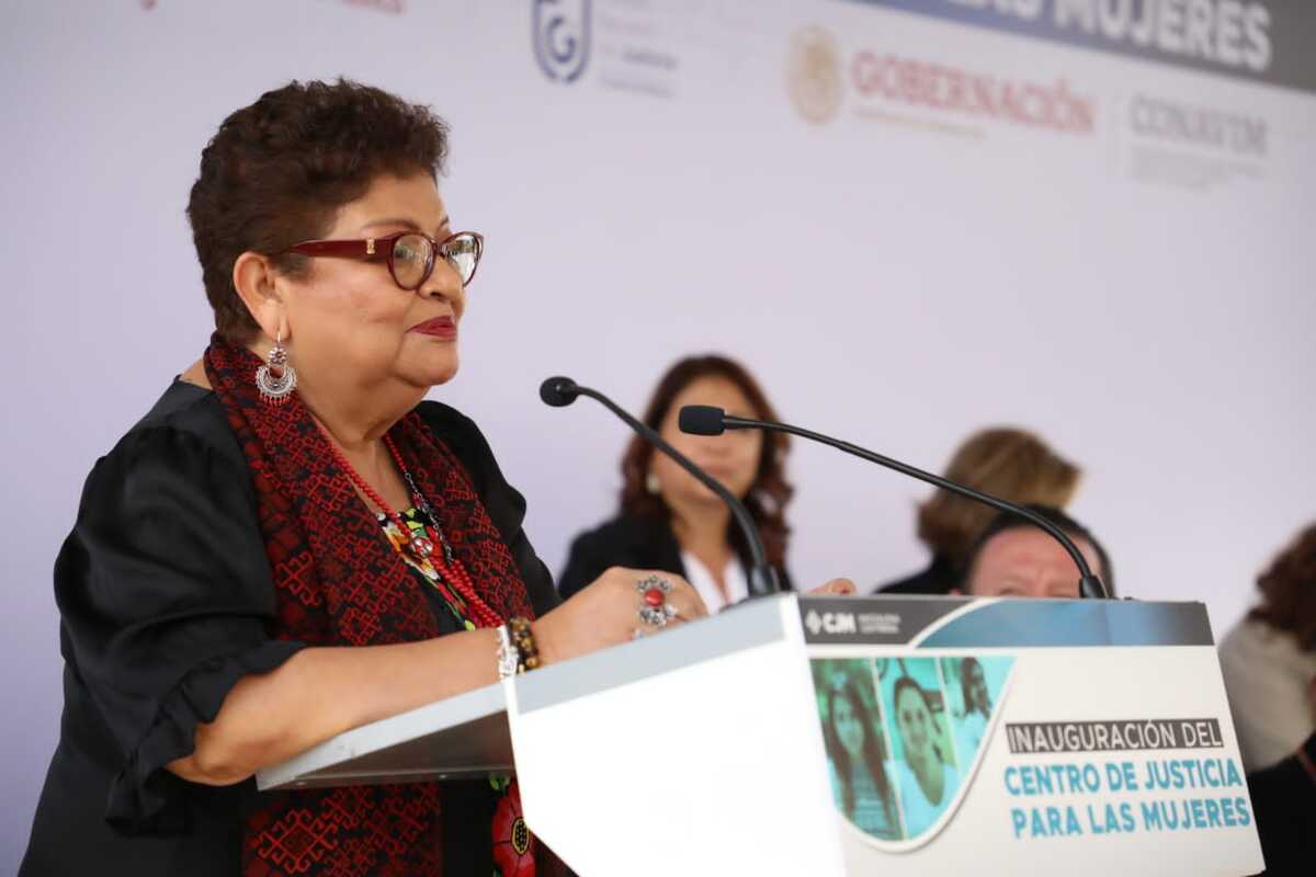 Ernestina Godoy.