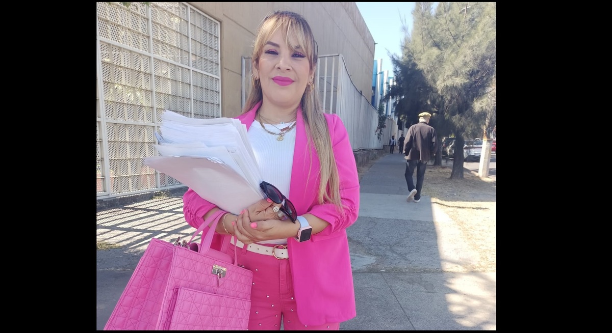 Vania Carranza, trabajadora de la Secretaría de Educación Jalisco,  denunció a un funcionario. (Josefina Ruíz)