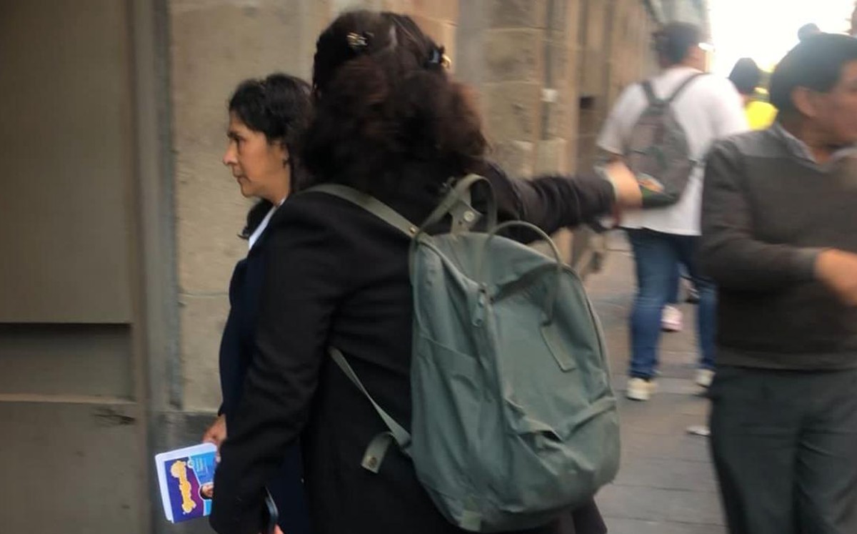 AMLO recibe a Lilia Paredes, esposa de Pedro Castillo, en Palacio Nacional. | Pedro Domínguez