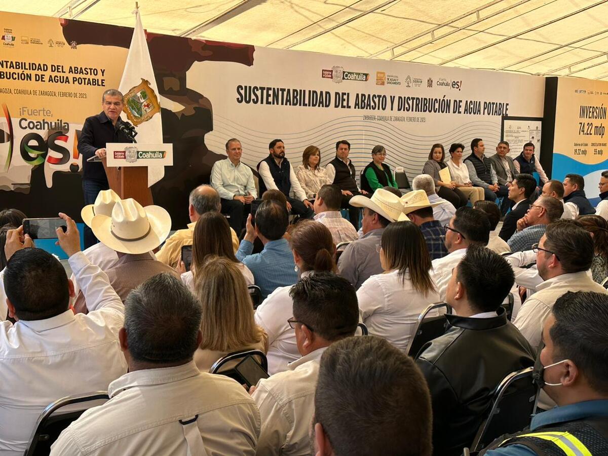 Este jueves el gobernador de Coahuila, Miguel Riquelme, sostuvo una gira de trabajo en la zona norte del estado. | Especial