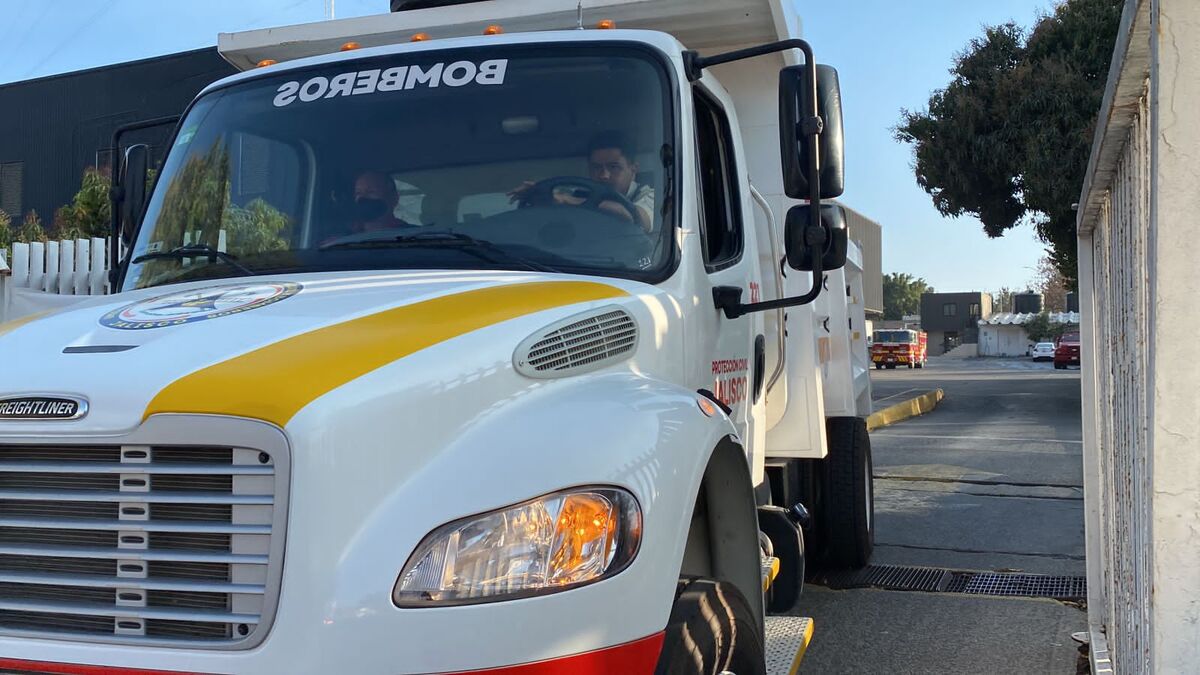 Vehículo de la Unidad Estatal de Protección Civil y Bomberos Jalisco (Cortesía)