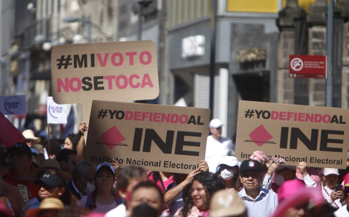 Asistentes a marcha por INE en realidad piensan "García Luna y Calderón no se tocan": Delgado | Ariana Pérez