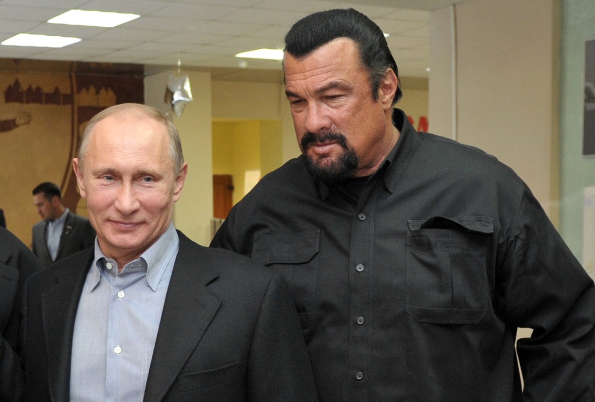 Steven Seagal grabó un video de apoyo al presidente ruso | AFP