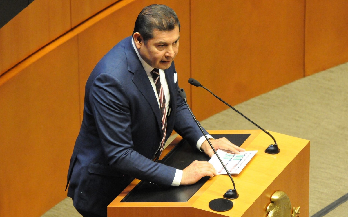 Alejandro Armenta, presidente de la Mesa Directiva del Senado, participa en la sesión. | Cuartoscuro