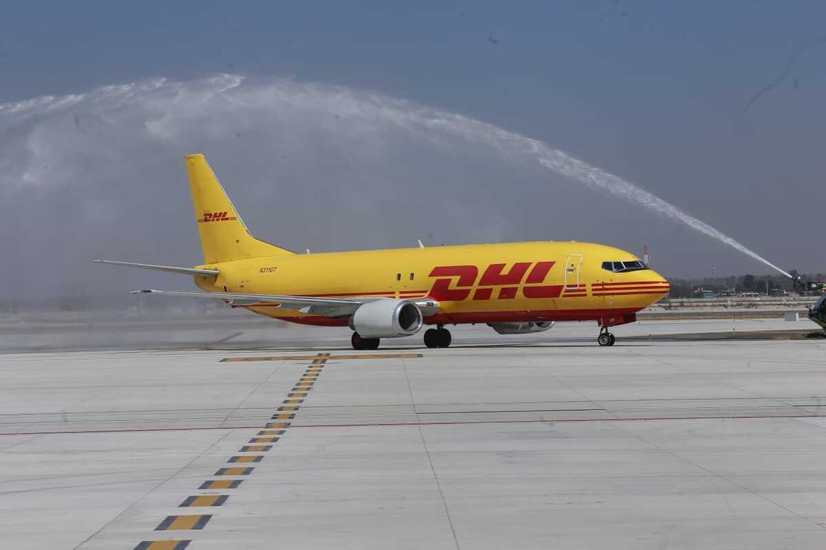 Arribo del primer vuelo de carga en el AIFA, presidido por Andrés Manuel López Obrador. │ Juan Carlos Bautista