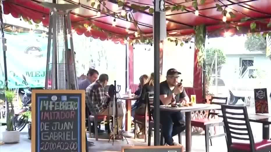 En CdMx, será obligatorio que restaurantes muestren menú afuera de los establecimientos