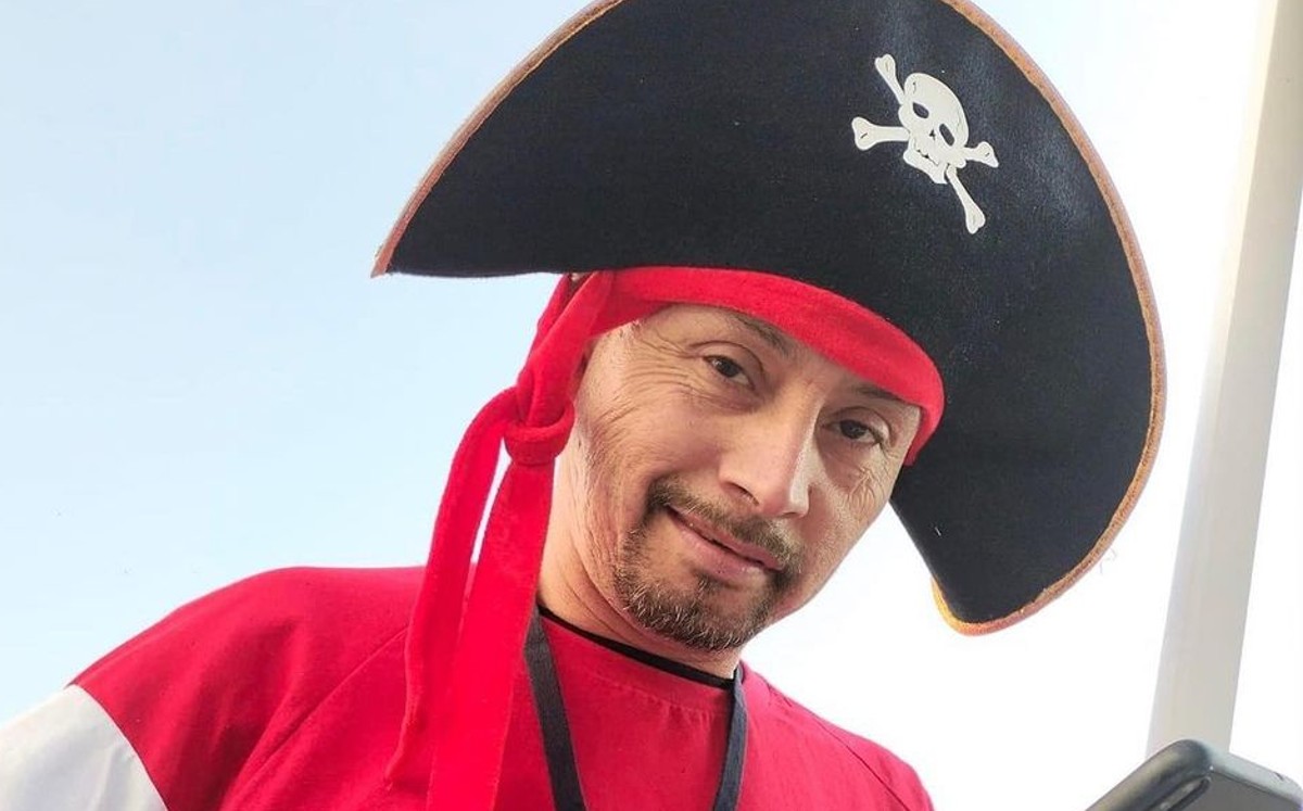 Julián, responsable del sonidero | Instagram