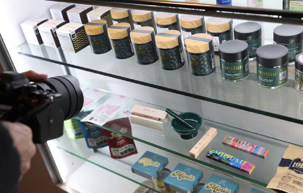 Productos de cannabis para la venta legal (reuters)
