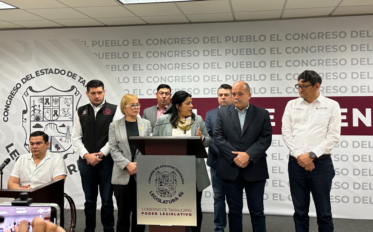Encabezados por Úrsula Salazar piden no hacer un 'monumento a la corrupción'.