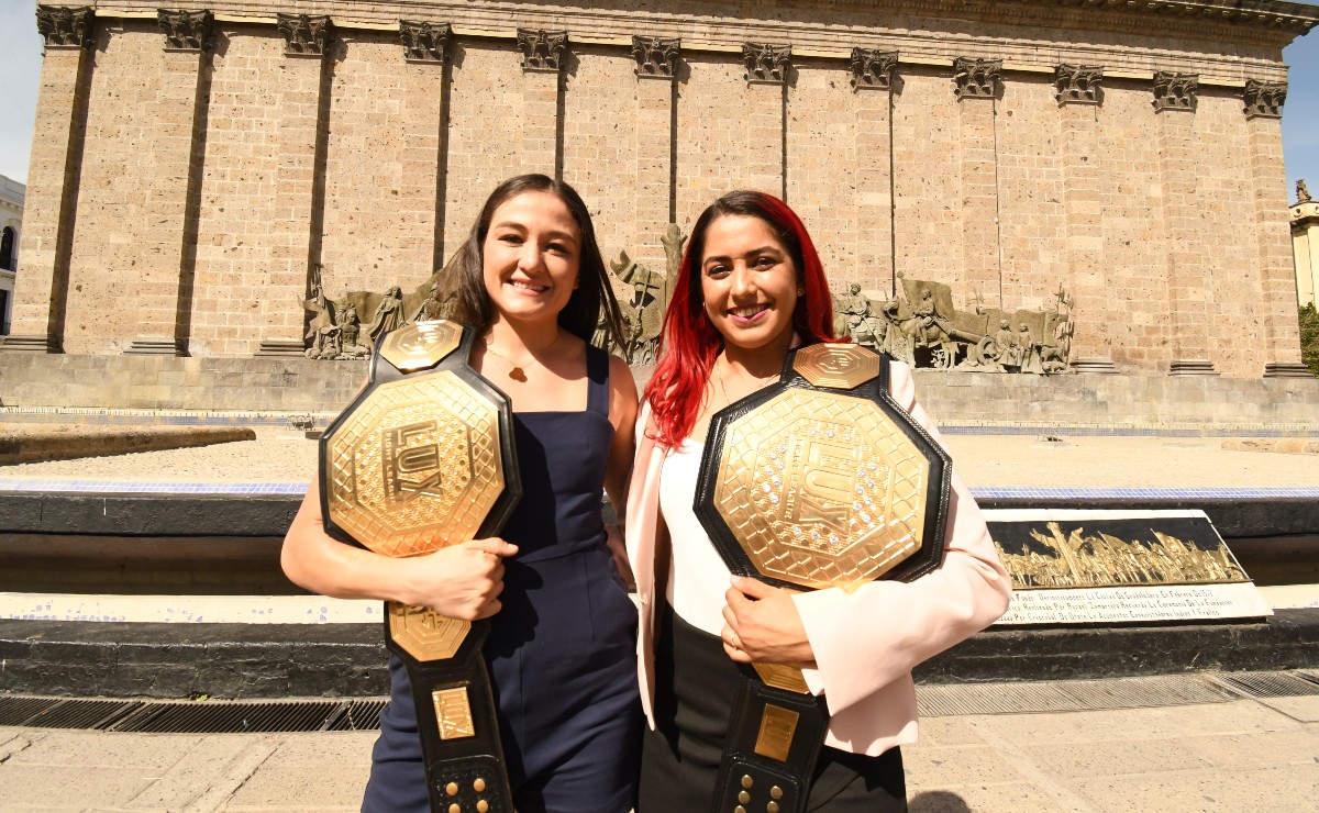Las peleadoras tapatías Eli Rodríguez y Saray Orozco (Cortesía)