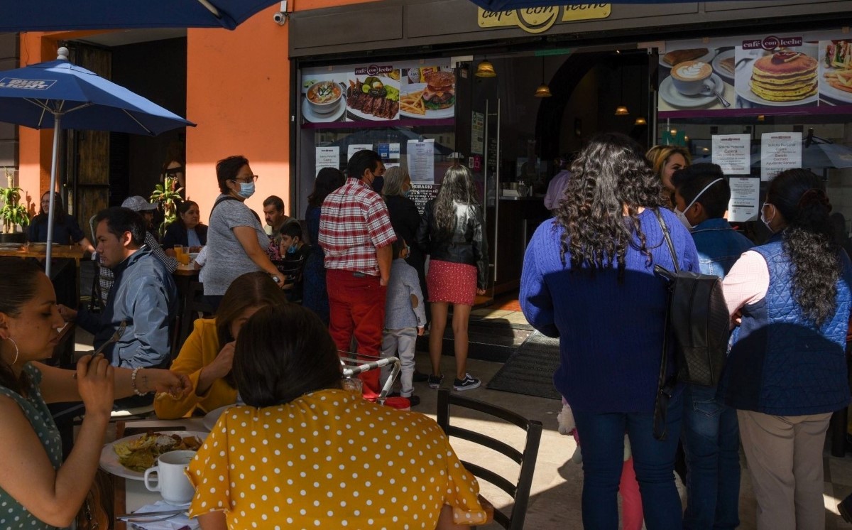 Los restaurantes deberán mostrar en la entrada su menú y precios. | Cuartoscuro