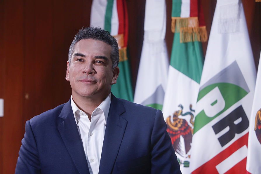 Alejandro Moreno habla sobre un aniversario más del PRI.│Ariana Pérez