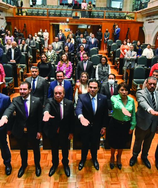 Pese a este episodio entre ambos grupos parlamentarios, afirman estar “más unidos que nunca”. Especial