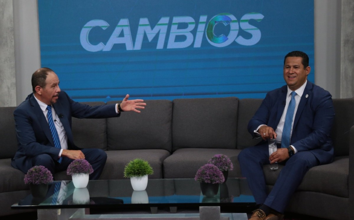 Miguel Ángel Puértolas y Diego Sinhue / MILENIO