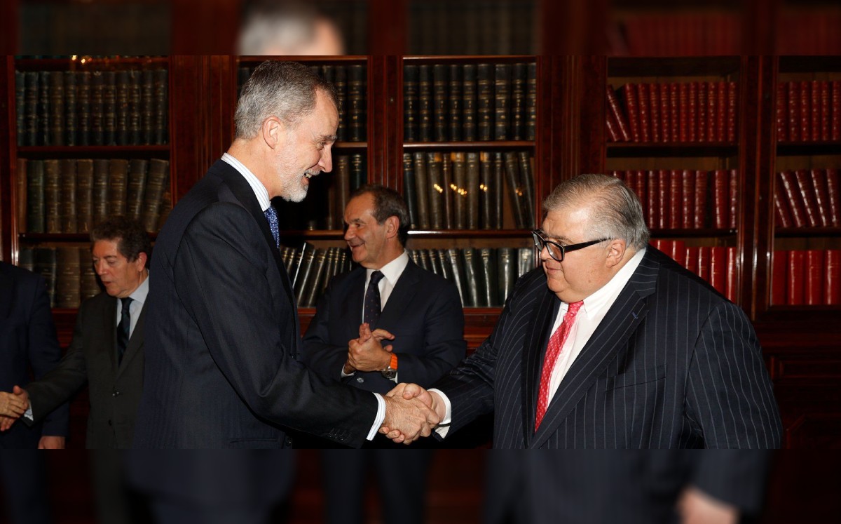 Felipe VI resaltó la “extraordinaria” trayectoria nacional e internacional de Agustín Carstens. Foto: (Especial)