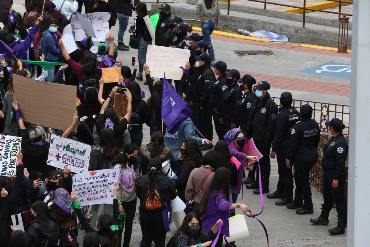 Solicitaron a la Secretaría Seguridad Estatal que en la marcha del 8M se respete al contingente. Foto: Raúl Palacios