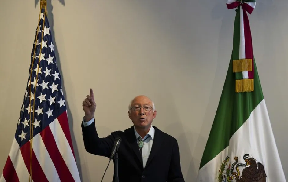 Ken Salazar: EU y México trabajan en rescate de estadunidenses secuestrados en Tamaulipas