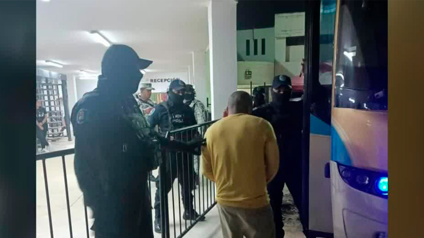 Trasladan a reos de Quintana Roo a penales federales de Chiapas, Coahuila y Morelos