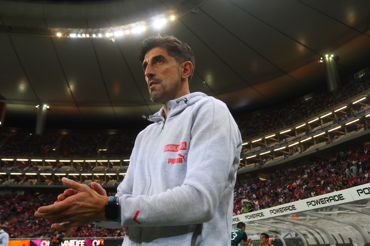 Veljko Paunovic está por superar los números que sumó Ricardo Cadena (Imago 7)