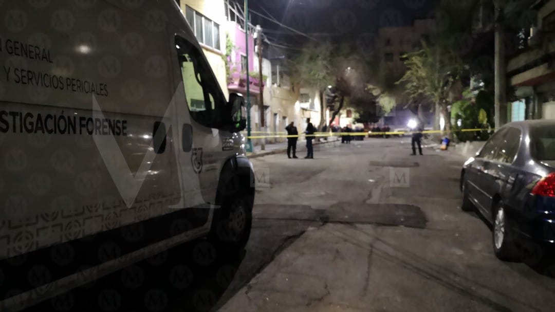 La zona se encuentra acordonada y resguardada en espera de peritos de la Fiscalía de CdMx. (Jorge Becerril)