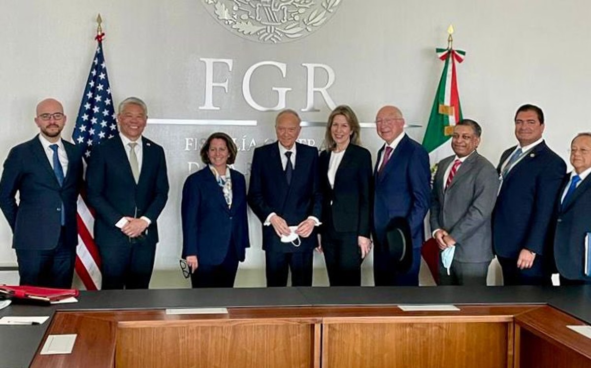 Gertz Manero se reúne con Ken Salazar para mejorar cooperación en seguridad. | Twitter