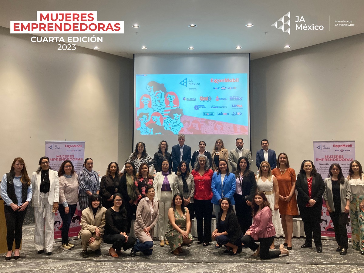 Con la cuarta edición del programa “Mujeres Emprendedoras” se habrán beneficiado a 2,450 mujeres de los 32 estados de la República Mexicana. Cortesía