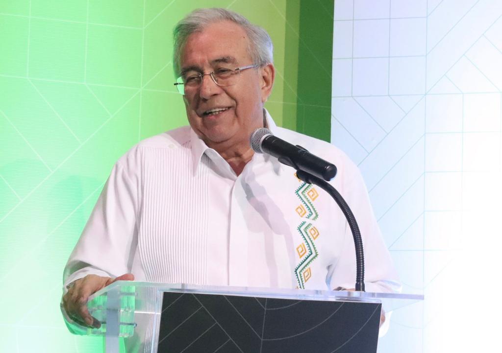 Gobernador Rocha durante Primer Informe de Labores del Comité Directivo 2022 - 2025 de la Asociación de Agricultores del Río Culiacán