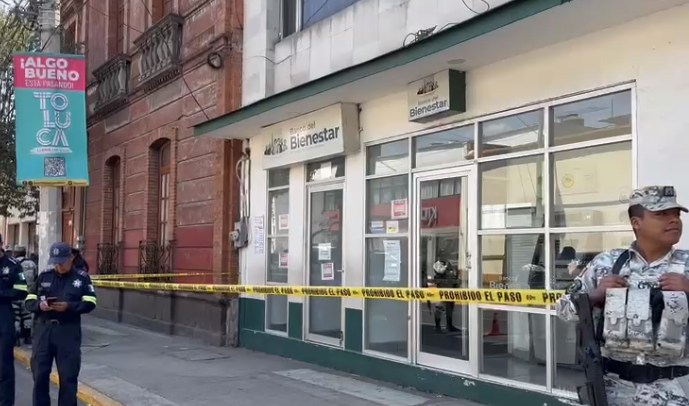 Investigan intento de asalto a Banco del Bienestar en Toluca; no hay detenidos. Mario C. Rodríguez