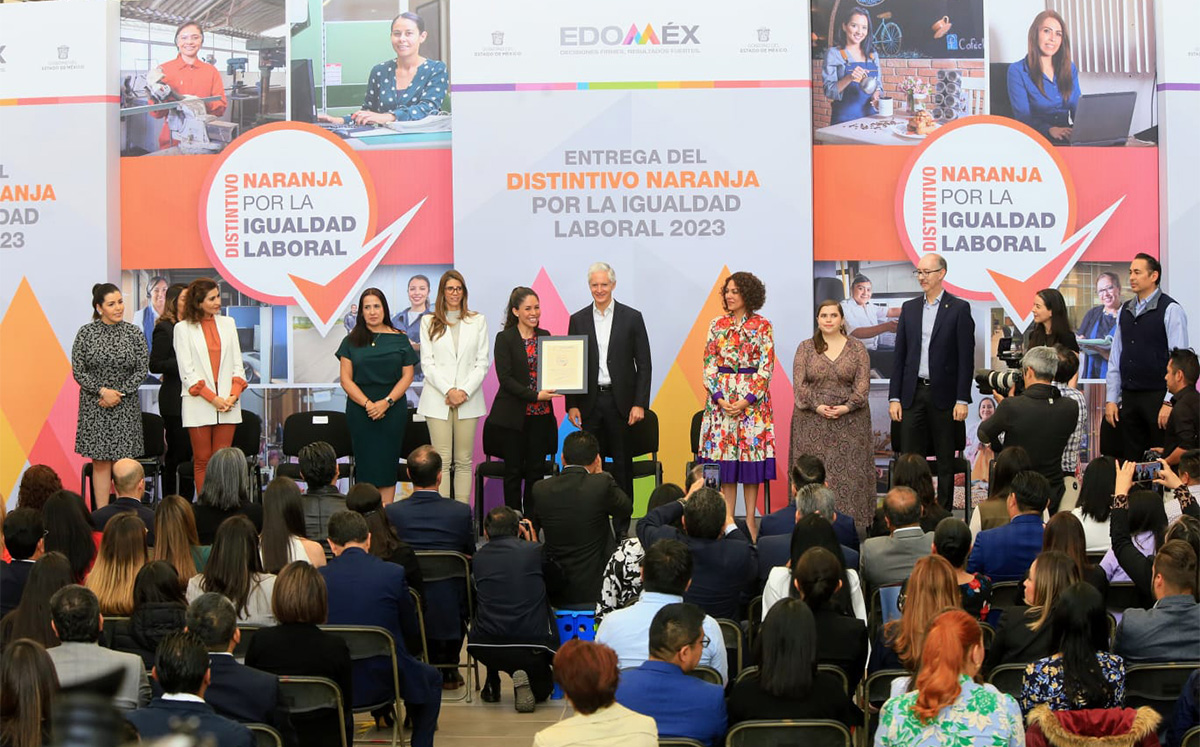 Estrega del Distintivo Naranja a las 67 empresas y demás | Iván Carmona