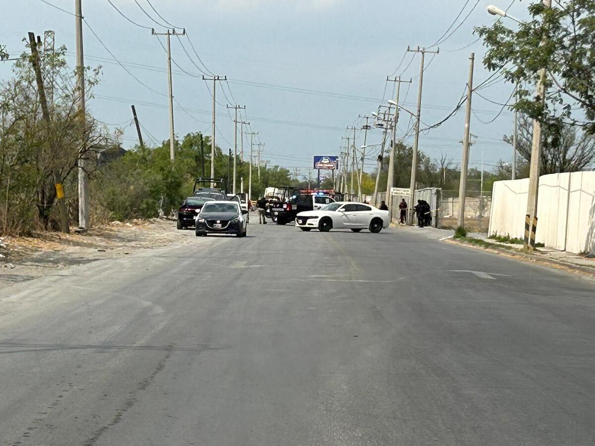 Los cuerpos fueron localizados en un lote baldío. Foto: Pedro Delgado