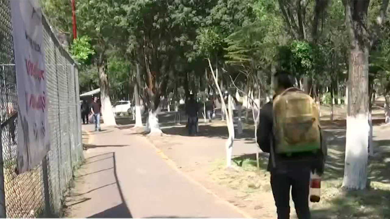 Con el propósito de ayudar a la movilidad, se inaugura sendero seguro en la central de abastos