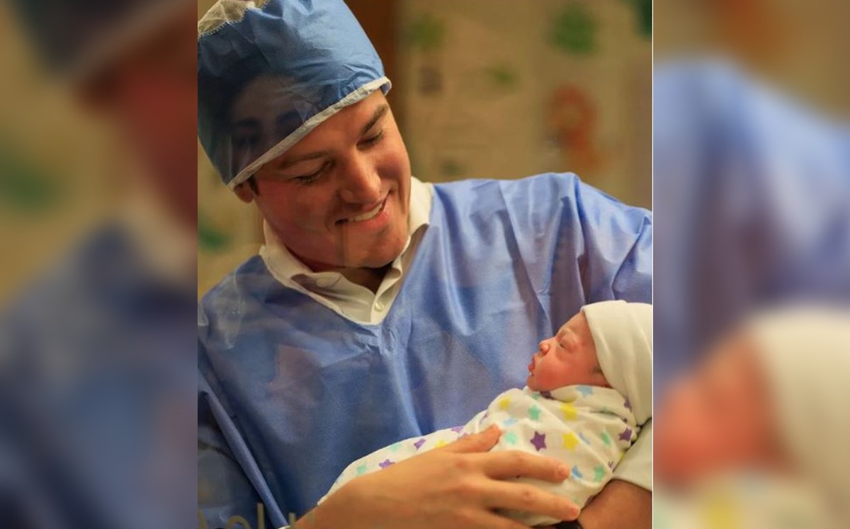 Samuel García le da la bienvenida a su hija Mariel | Especial