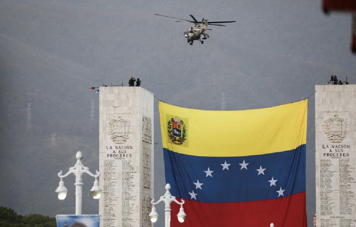 Desfile militar en Venezuela (Reuters)