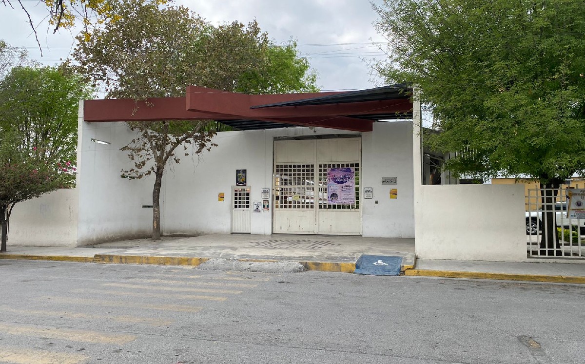 Alumno lleva arma de juguete a secundaria a clases en Guadalupe, NL
