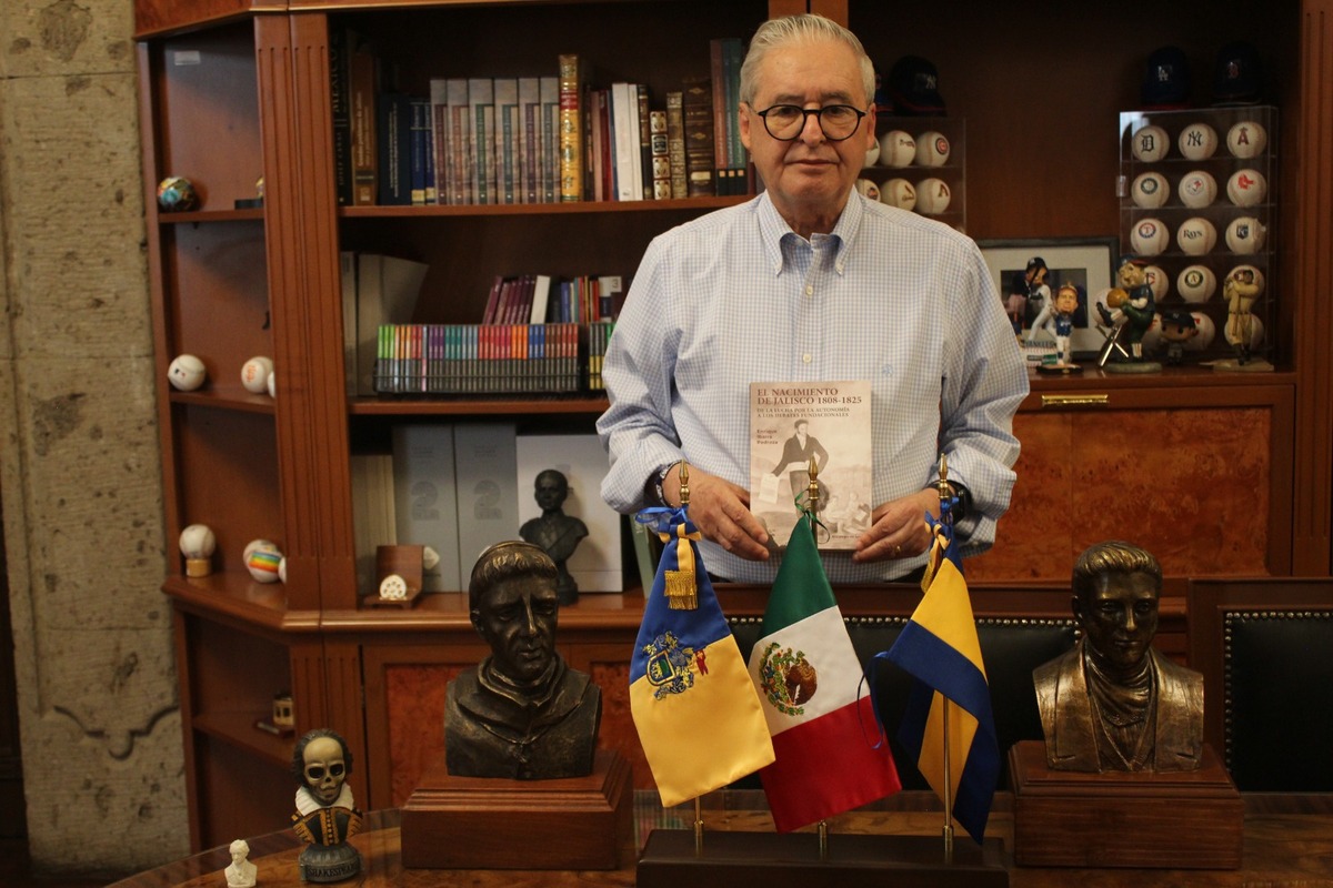 El funcionario estatal destacó la importancia de rescatar la historia de cada municipio. (ENRIQUE VÁZQUEZ)