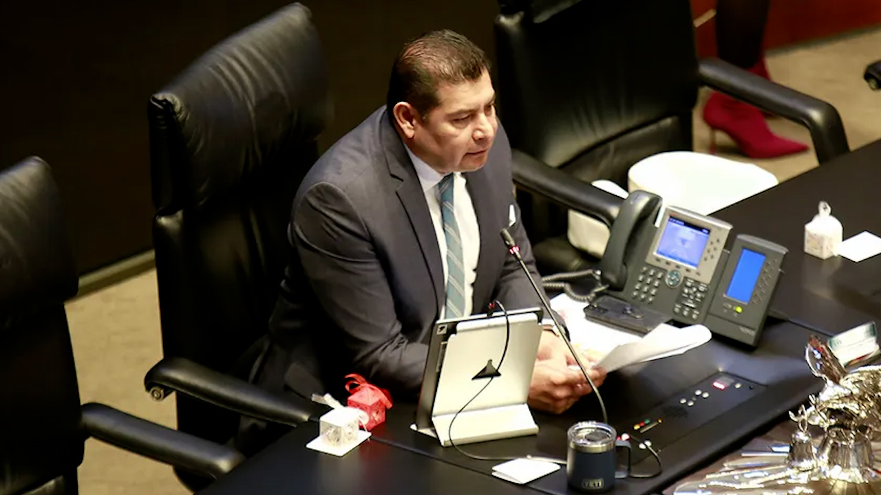 "Hay rezagadas minutas de 4 legislaturas", asegura Armenta