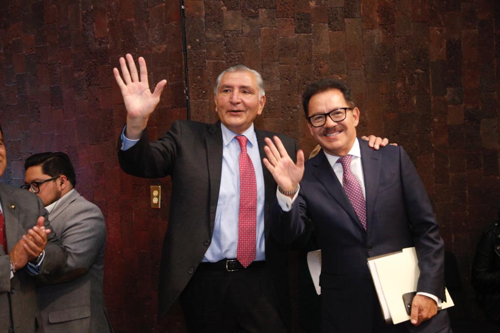 Adán Augusto López, titular de la Segob, con Ignacio Mier, líder de Morena en San Lázaro. (Especial)