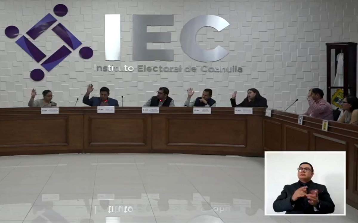 Cristóbal Cervantes Herrera y Roberto Quezada Aguayo no acreditaron su candidatura. (Especial)